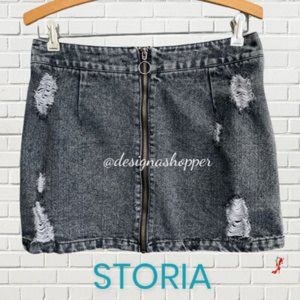 Storia Black Distressed Denim Skirt with Zipper front Size Medium